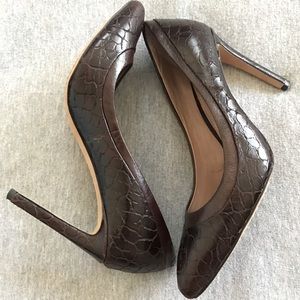 Vintage Beautiful Leather Pump